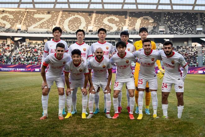 中国足协杯1／4决赛：上海海港4比0战胜成都蓉城，晋级足协杯四强